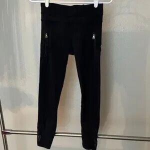 Sleek Black Women's Leggings